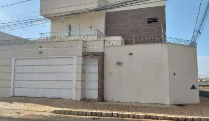 Casa à venda, 3 quartos, 3 suítes, 2 vagas, ALTO UMUARAMA - Uberlândia/MG
