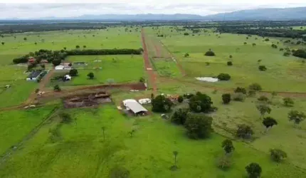Ótima fazenda á venda de porteira fechada ou aberta em Formosa-GO
