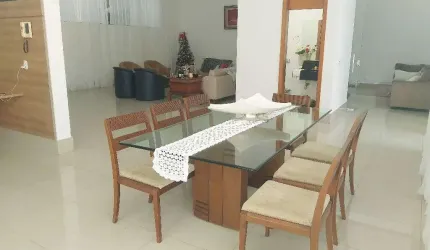 Casa à venda, 3 quartos, 3 suítes, 4 vagas, JARDIM COLINA - Uberlândia/MG
