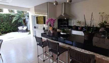 Casa à venda, 4 quartos, 4 suítes, 3 vagas, Jardim Karaíba - Uberlândia/MG