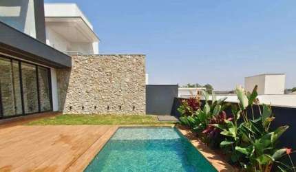CASA EM CONDOMÍNIO à venda, 4 quartos, 3 suítes, 3 vagas, GAVEA - Uberlândia/MG