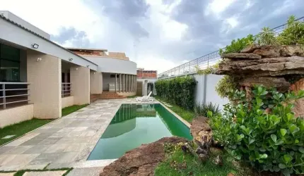 Casa à venda, 3 quartos, 3 suítes, 4 vagas, Jardim Karaíba - Uberlândia/MG