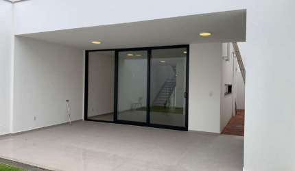 Casa à venda, 3 quartos, 1 suíte, 2 vagas, Jardim Karaíba - Uberlândia/MG