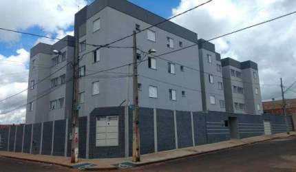 Apartamento à venda, 2 quartos, 1 vaga, JARDIM CANAA - Uberlândia/MG