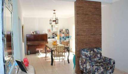Casa à venda, 3 quartos, 1 suíte, 2 vagas, Tibery - Uberlândia/MG