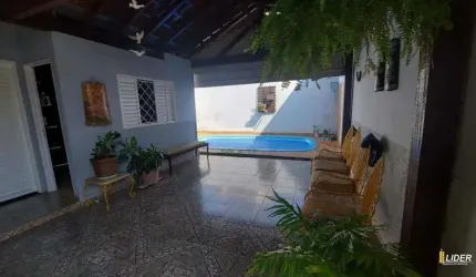 Casa à venda, 3 quartos, 1 suíte, 4 vagas, JARDIM PATRICIA - Uberlândia/MG