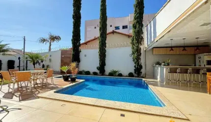Casa à venda, 3 quartos, 3 suítes, 3 vagas, ALTO UMUARAMA - Uberlândia/MG
