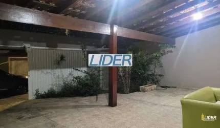 Casa à venda, 3 quartos, 1 suíte, 2 vagas, SANTA ROSA - Uberlândia/MG