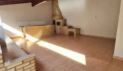 Casa à venda, 3 quartos, 1 suíte, 6 vagas, Santa Mônica - Uberlândia/MG