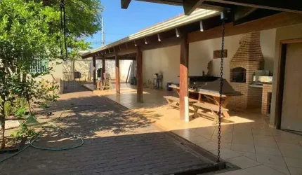 Casa à venda, 2 quartos, 2 suítes, 4 vagas, CIDADE JARDIM - Uberlândia/MG
