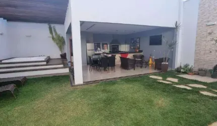 Casa à venda, 3 quartos, 1 suíte, 2 vagas, Segismundo Pereira - Uberlândia/MG