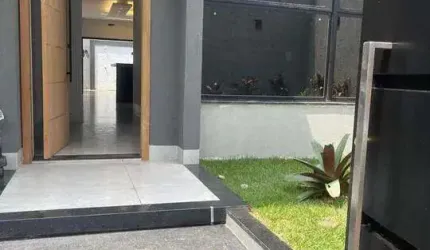 Casa à venda, 3 quartos, 3 suítes, 2 vagas, JARDIM PATRICIA - Uberlândia/MG