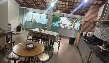 Casa à venda, 3 quartos, 1 suíte, 3 vagas, JARDIM SUL - Uberlândia/MG