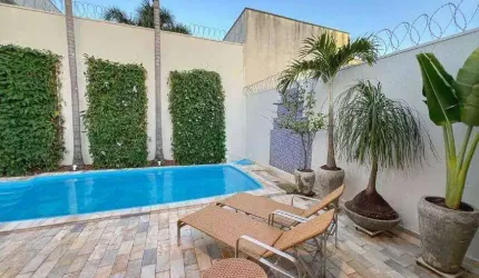 Casa à venda, 4 quartos, 4 suítes, 3 vagas, Vigilato Pereira - Uberlândia/MG
