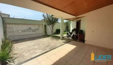 Casa à venda, 3 quartos, 3 suítes, 3 vagas, MORADA DA COLINA - Uberlândia/MG