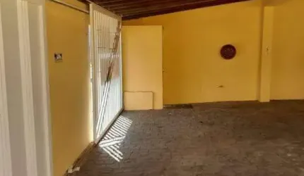 Casa para aluguel, 3 quartos, 1 suíte, 2 vagas, Segismundo Pereira - Uberlândia/MG