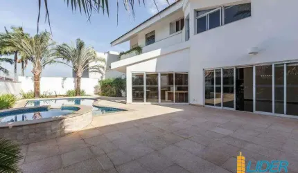 Casa à venda, 3 quartos, 3 suítes, 6 vagas, Lidice - Uberlândia/MG