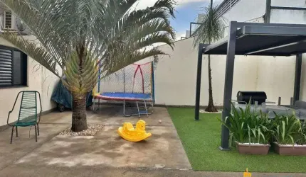 Casa à venda, 3 quartos, 1 suíte, 3 vagas, JARDIM HOLANDA - Uberlândia/MG