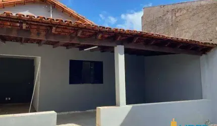 Casa à venda, 2 quartos, 5 vagas, LARANJEIRAS - Uberlândia/MG