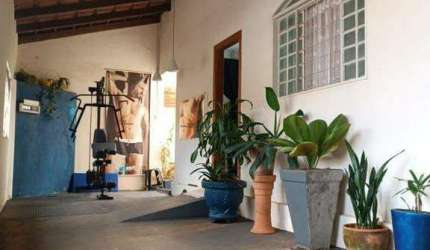 Casa à venda, 3 quartos, 1 suíte, 3 vagas, PLANALTO - Uberlândia/MG