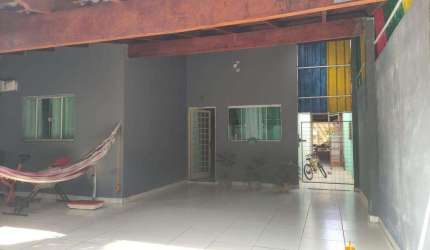 Casa à venda, 4 quartos, 1 suíte, 2 vagas, JARDIM PATRICIA - Uberlândia/MG