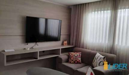 Casa à venda, 2 quartos, 1 suíte, 5 vagas, GRANADA - Uberlândia/MG