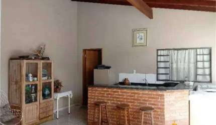 Casa à venda, 3 quartos, 1 suíte, 2 vagas, CIDADE JARDIM - Uberlândia/MG