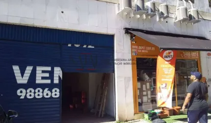 Vendo excelente espaço comercial no Cosme Velho - 100 M do bondinho