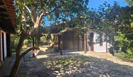vendo excelente casa 03 qtos 02 suites 01 vaga-Caminho de Búzios-Rj.