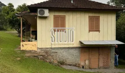 Chácara / sítio com 2 quartos à venda na Rodovia RSC 446, sn, Paraguaçu, Carlos Barbosa por R$ 266.000