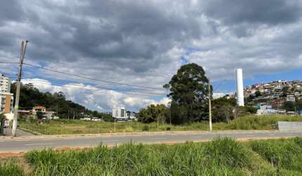 Terreno de 18.500 m² plano no São Pedro