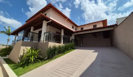 Casa com 02 terrenos no Spina Ville II