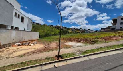 Lote de 395m² no Estrela Alta