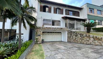 Casa com 5 quartos 2 suítes e 5 vagas de garagem no Manoel Honório