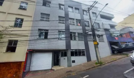 Apartamento de 03 quartos no Centro