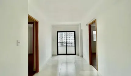 Apartamento de 02 suítes com vaga de garagem e lazer no Centro