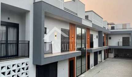 Promoção! Geminado Pronto para Morar com 156m² em Condomínio Fechado no Bom retiro