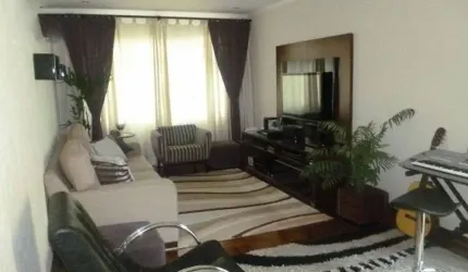 Sobrado com 3 Quartos e 4 banheiros à Venda, 250 m² por R$ 1.020.000