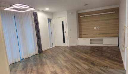 APARTAMENTO COM 3 DORMITÓRIOS  E VARANDA EM SANTANA