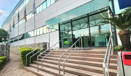 Prédio Comercial e Industrial para venda em Alphaville