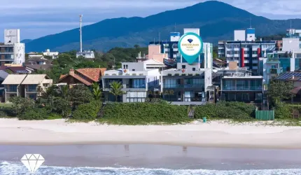 Refúgio à Beira-Mar: Casa Pé na Areia