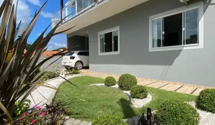 Linda Casa, Praia de Bombas SC, Para rentabilizar ou morar, Venha conhecer!!