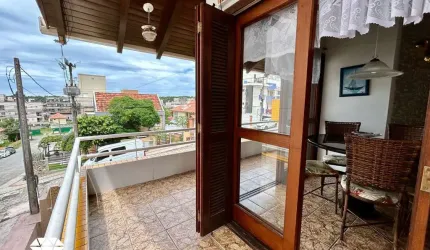 APARTAMENTO COM 2 QUARTOS A 350 METROS DA PRAIA DE BOMBINHAS