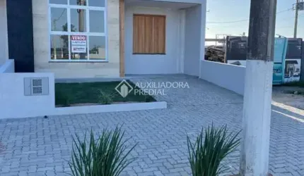 Casa com 2 quartos à venda na Lateral, 67, Bosque do Albatroz, Osório, 70 m2 por R$ 375.000