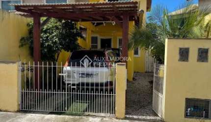Casa com 2 quartos à venda na Rua Canto das Corujas, 334, São João do Rio Vermelho, Florianópolis, 81 m2 por R$ 565.000