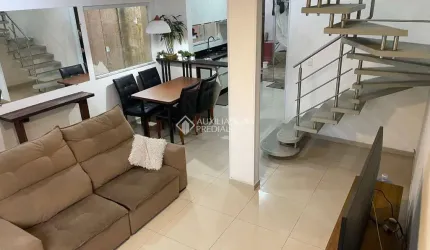 Casa com 4 quartos à venda na Servidão Costa do Moçambique, 68, São João do Rio Vermelho, Florianópolis, 112 m2 por R$ 490.000