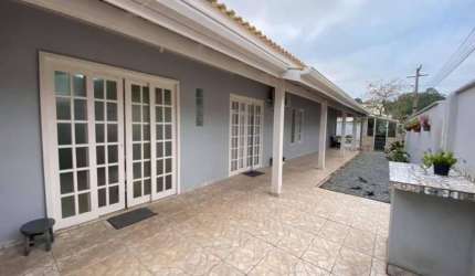 Casa com 3 quartos à venda na Manoel Felipe Da Silva, 50, Balneário Perequê, Porto Belo, 180 m2 por R$ 1.380.000