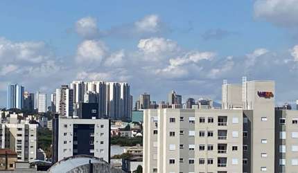 Cobertura Ensolarada no Rebouças – Excelente Localização!
