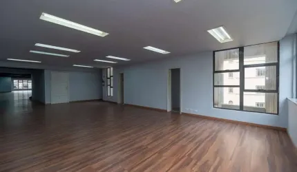 Prédio comercial Praça Osório
