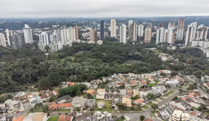 Terreno a venda no Mossunguê